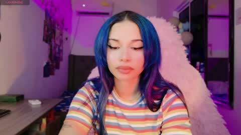 Danielle  Please help me to reach 300 thumbs up online show from November 9, 7:01 am