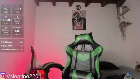 valentino online show from February 14, 4:48 am