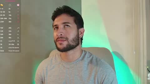 Valentino online show from February 6, 4:10 am