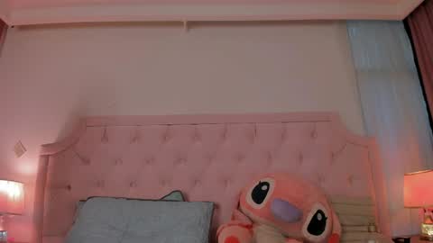 Vale Toro  online show from April 8, 3:37 pm