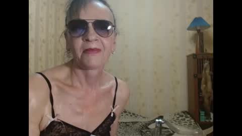 valentijm online show from March 22, 4:33 pm