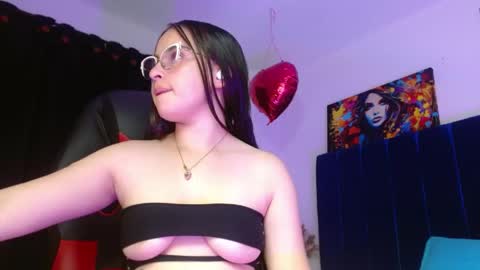 valeri_sotoo online show from June 8, 1:12 pm