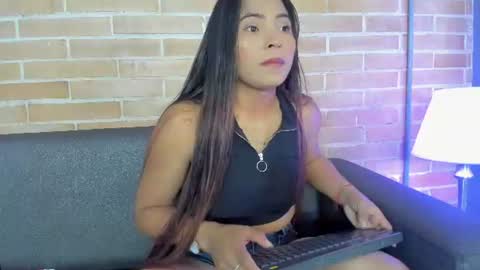 valeria_rua online show from June 15, 11:24 am