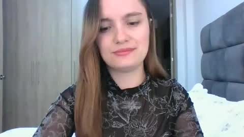 valeriafrannco online show from March 11, 11:47 pm