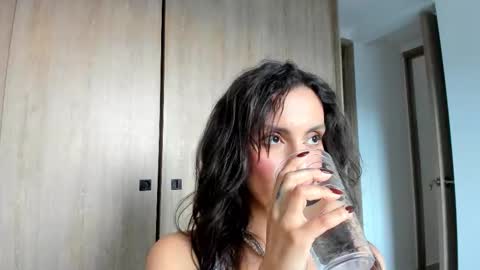 Agape online show from November 3, 10:33 pm