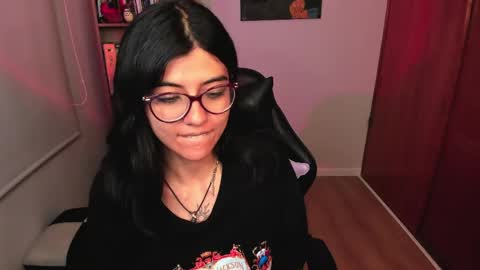 Val  online show from June 3, 2:47 am