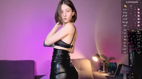 Kristi moony online show from January 31, 10:29 pm