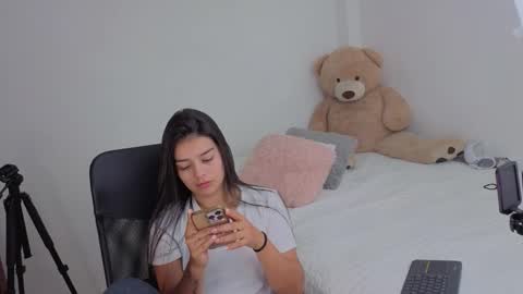 Juli C online show from January 17, 1:37 am