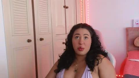 valery_lovex_ online show from April 3, 8:49 pm
