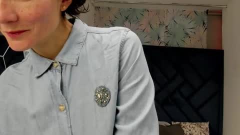 Snapshot of valery_more__ chatting on October 21, 12:21 pm VALERY MORE online show from October 21, 12:21 pm