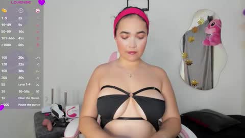 Valery  online show from March 25, 7:15 am