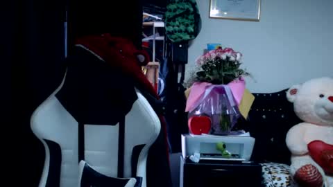 B V Naughty online show from April 7, 9:06 pm