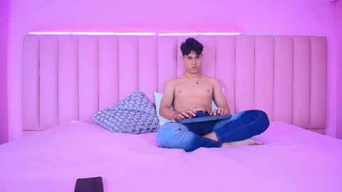 Valery Jackzon online show from February 25, 4:05 am