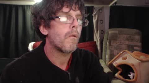 ValleyCamBoy and Friends online show from November 4, 5:31 am