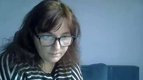 vally_bek1 online show from November 12, 9:55 am