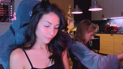 Little Devil online show from November 3, 6:53 pm