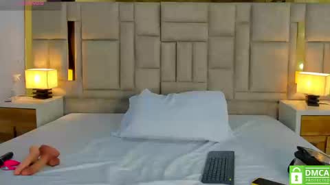 valtira nova online show from March 3, 9:11 pm