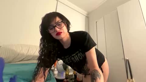 vampgatita online show from May 16, 2:08 am