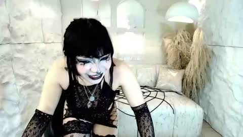vampkitty_r online show from February 17, 1:21 pm