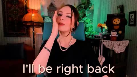 Vanda online show from December 22, 10:00 am