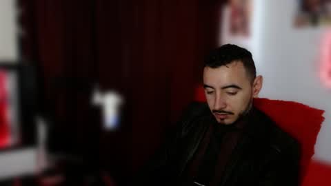 vanderheyl online show from February 13, 8:17 am