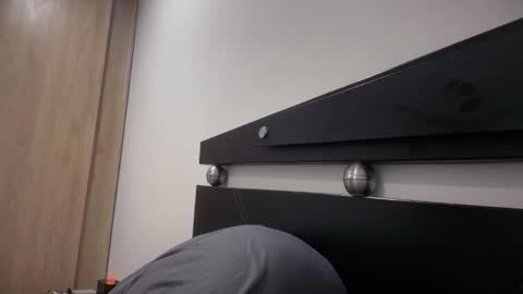 vanessa online show from December 22, 1:01 am