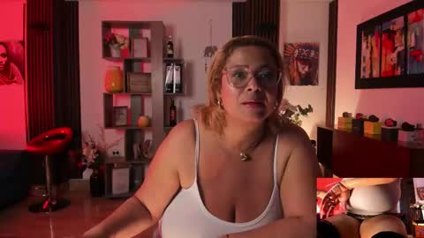 vanessa_sterling online show from November 18, 9:07 pm