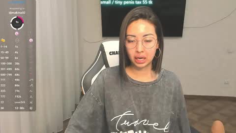 Vanessa online show from May 22, 4:25 pm