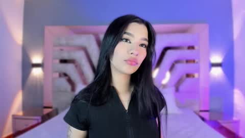 vanessaduval online show from February 13, 5:22 am