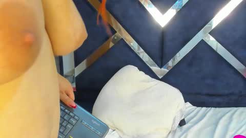 Vanessa Hard online show from February 20, 6:26 am