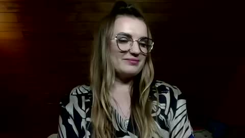 Vanessa online show from December 19, 9:32 pm