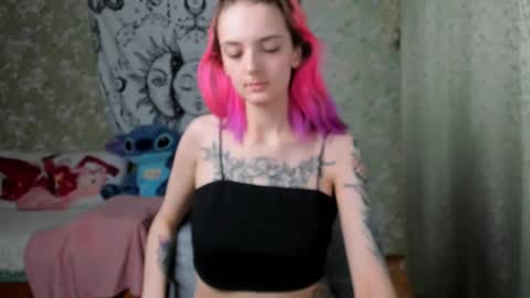 Snapshot of vanilla_arya chatting on February 27, 1:49 pm Adelina online show from February 27, 1:49 pm