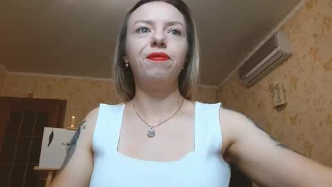 VanillaMuffin online show from September 11, 12:50 pm