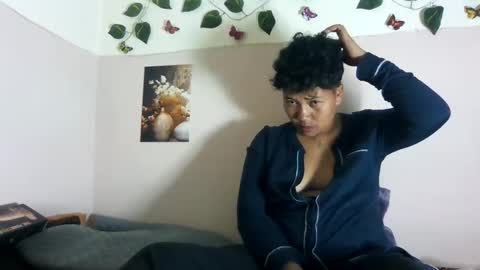 Vayannah online show from June 9, 6:51 pm