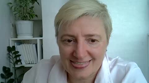 vea_motty online show from April 24, 12:40 pm