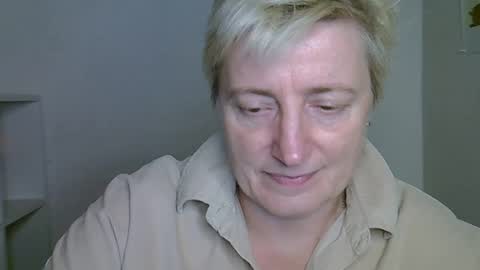 vea_motty online show from November 13, 8:22 pm