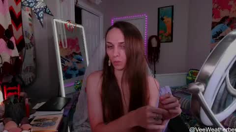 Violet Weatherbee online show from May 15, 11:12 pm