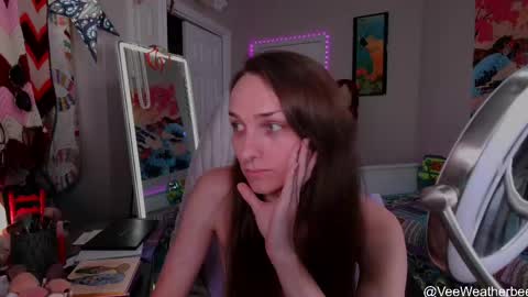 Violet Weatherbee online show from May 15, 11:01 pm