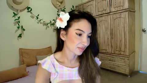 veka_lourens online show from March 18, 6:14 pm