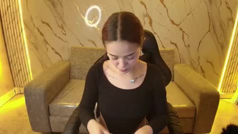 veka_tf online show from February 11, 1:26 pm