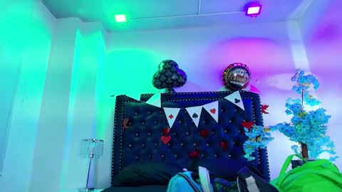 velora_nigth online show from February 23, 11:56 am