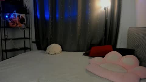 meow online show from March 9, 4:55 pm