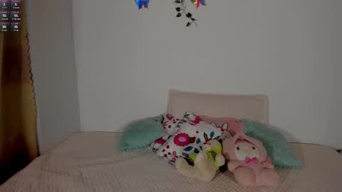 velvet_00 online show from February 3, 8:40 am