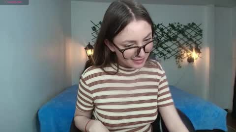 Sophi  online show from April 6, 4:46 am