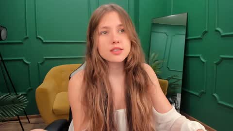 velvet_cherry online show from January 12, 3:25 pm