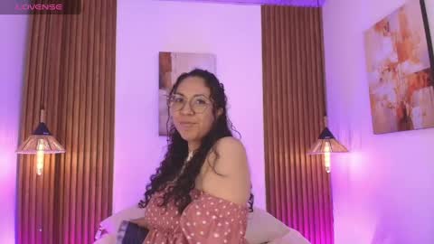 Emma Curly online show from May 1, 12:21 pm