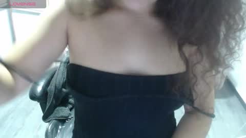 velvet_moon_v online show from February 24, 9:07 pm