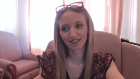 velvetintuition online show from May 15, 9:07 am