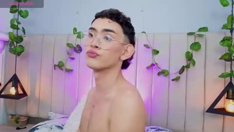 VELVE  online show from July 2, 3:17 pm