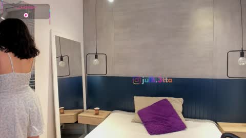 velvettease_ online show from November 12, 1:02 pm